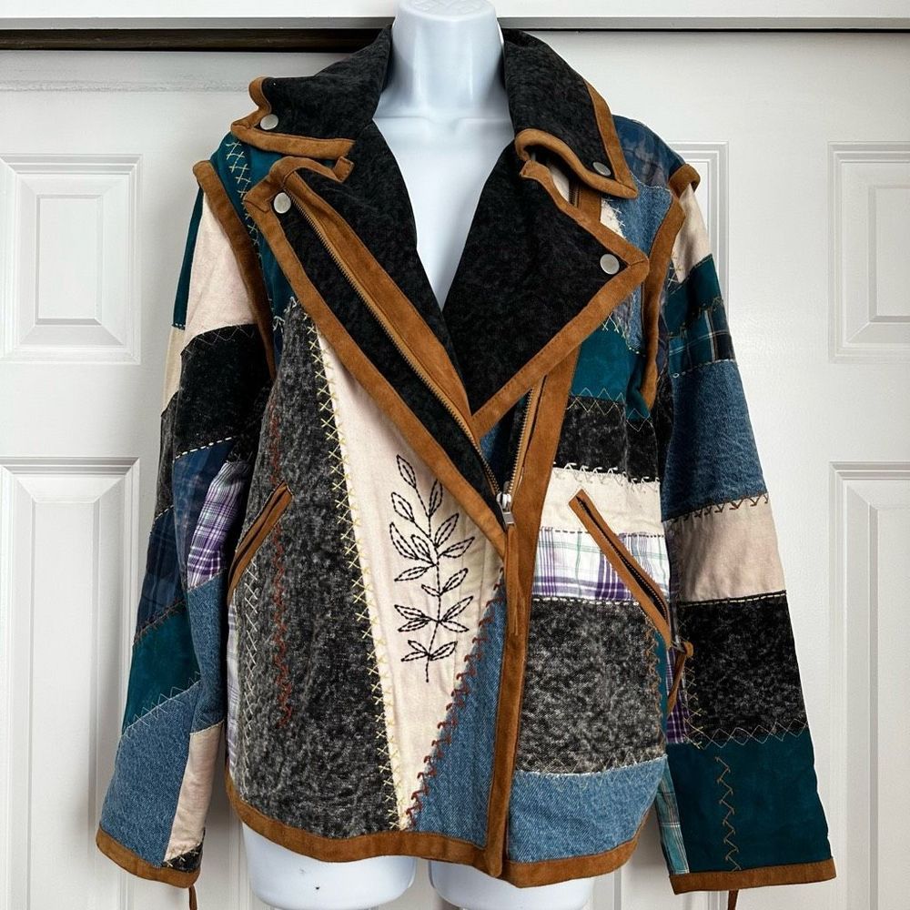 We The Free by Free People Leia Denim Patched Moto Jacket - Picture 5 of 12